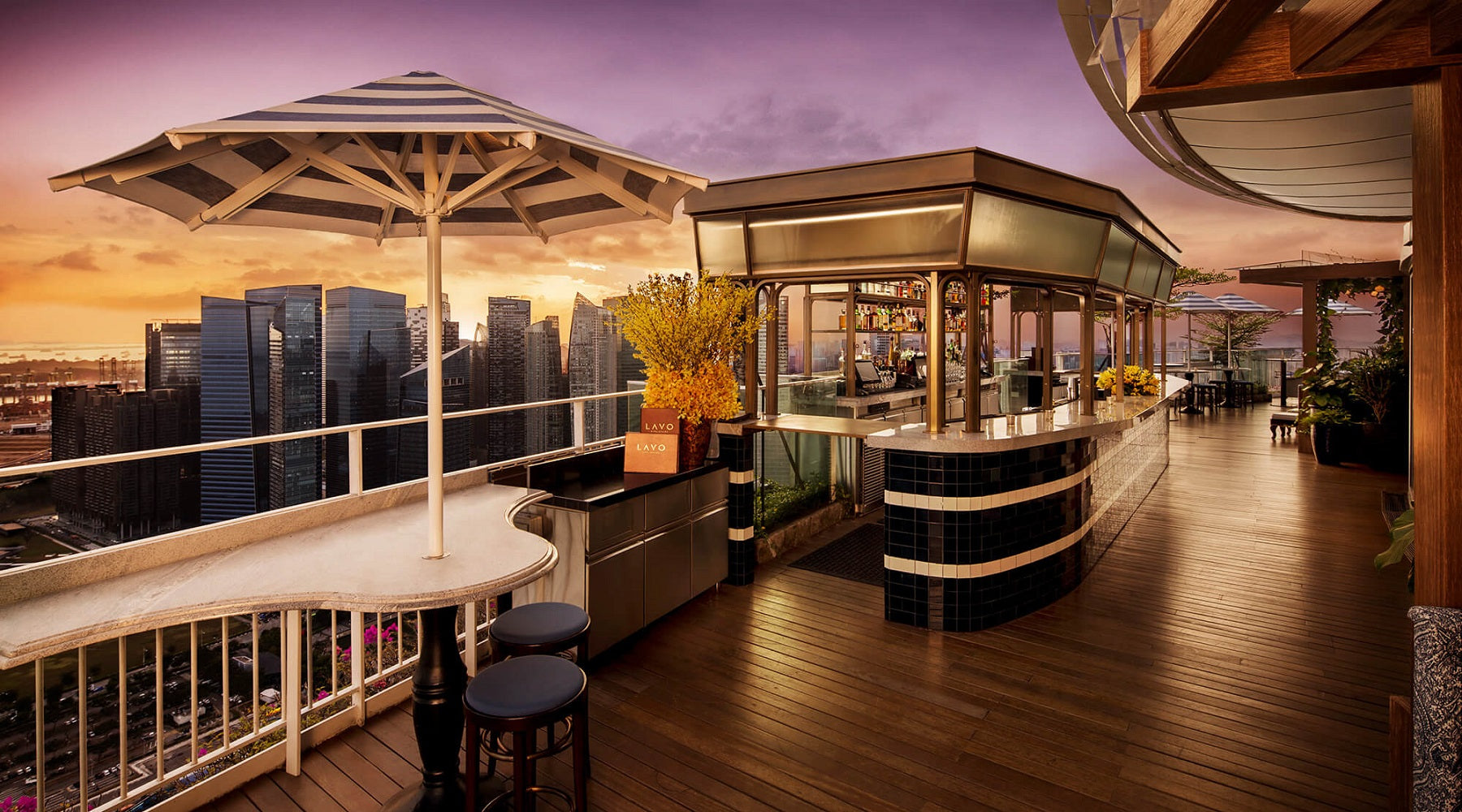 9 Best Places for Waterfront Drinking and Dining in Singapore
