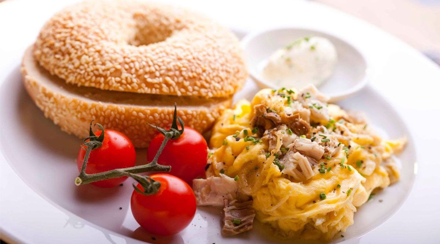 7 Places in Singapore for Big Groups to Grab Brunch